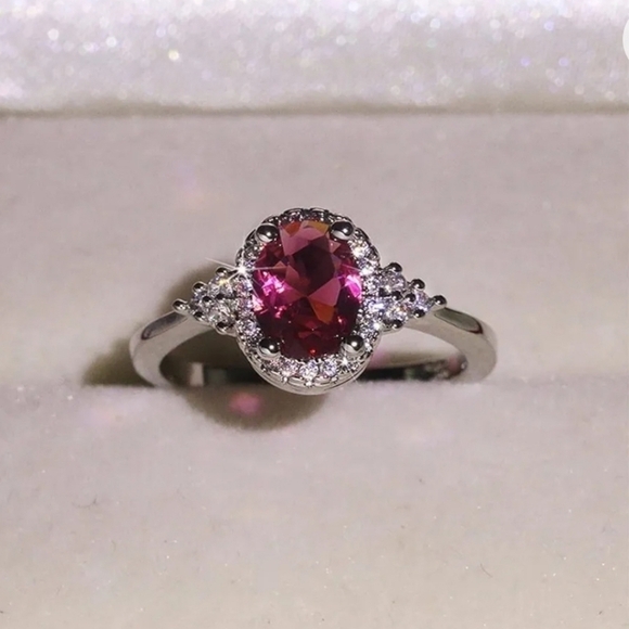 Elegant Oval Simulate Ruby Halo Wedding Ring Gorgeous 925 Silver Engagement Ring - Picture 3 of 7